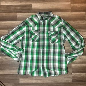 Eighty Eight Green‎ and White Plaid Casual Shirt